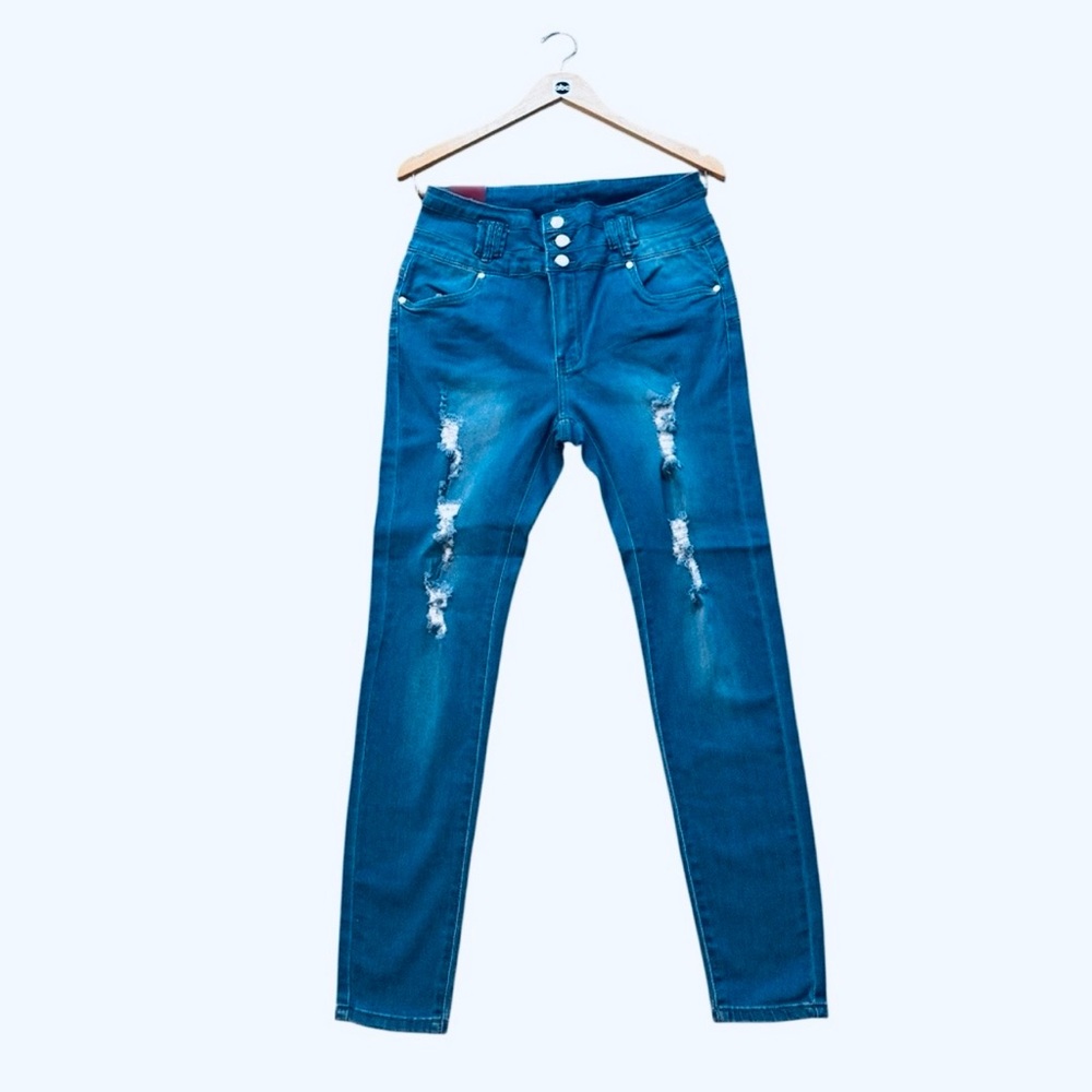 Y2K DISTRESSED TV and Movie Clothes size 11/12 NWT womens light BLUE DENIM JEANS